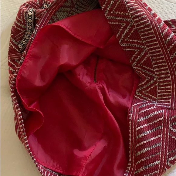 Red A line skirt - Picture 4 of 4